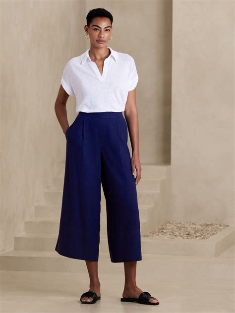 Why Wide-Leg Cropped Linen Pants Matter