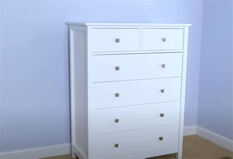 Why You Need a Skinny and Tall Dresser