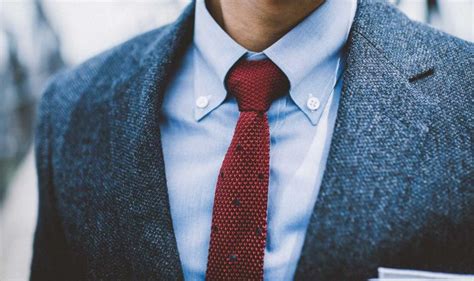 Why a Button Down Shirt and Tie Matters