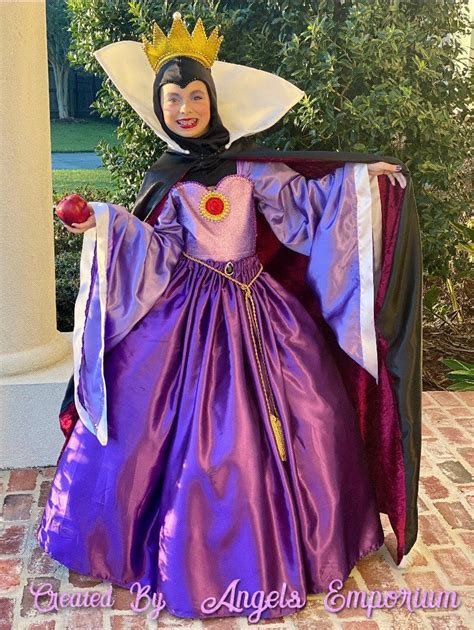 Wicked Queen Costume: Snow White's Evil Stepmother