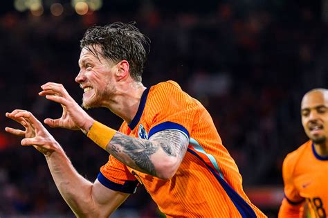 Wie Wout Weghorst deEredivisie Op Zijn Kop Zet