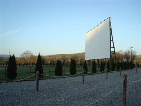 Wilderness Outdoor Movie Theater Trenton Georgia: A Breathtaking Cinematic Experience