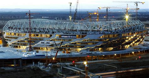 Willkommen im Fußballhimmel: Eine umfassende Erkundung der Allianz Arena