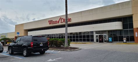 Winn-Dixie Englewood FL: A Shopping Destination for Englewood Residents