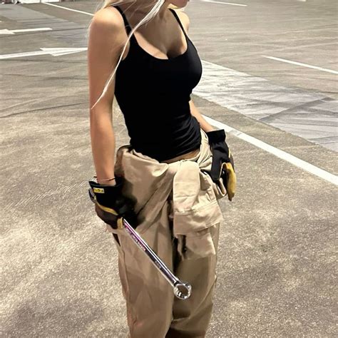 Winry FMA Cosplay: A Complete Guide to Dressing Like the Brilliant Mechanic