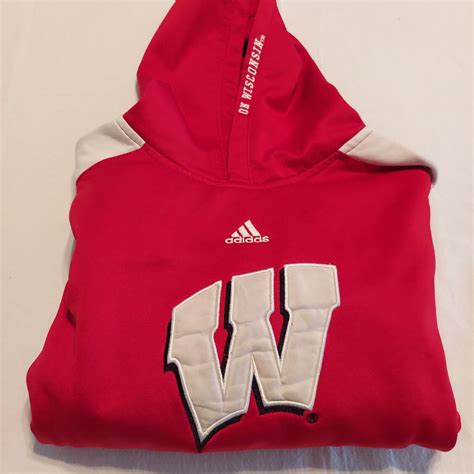 Wisconsin Badgers Hooded Sweatshirt: Functional Warmth for Die-Hard Fans