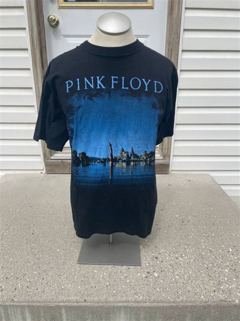 Wish You Were Here Tour Shirt: A Nostalgic Symbol of the Classic Pink Floyd Era