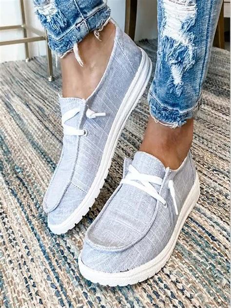 Women's Casual Shoes