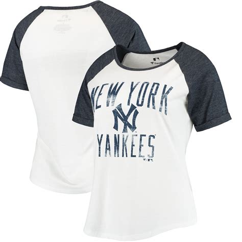 Women's Yankee Shirts: A Timeless Fashion Statement