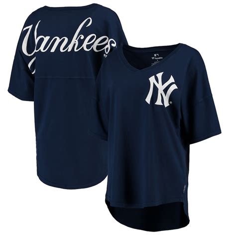 Women's Yankee Shirts: The Perfect Way to Show Your Team Spirit