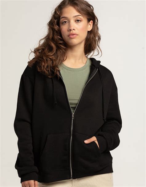 Women's Zip-Up Sweatshirts: The Versatile and Stylish Comfort Piece