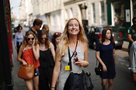 Women of Paris in Pictures