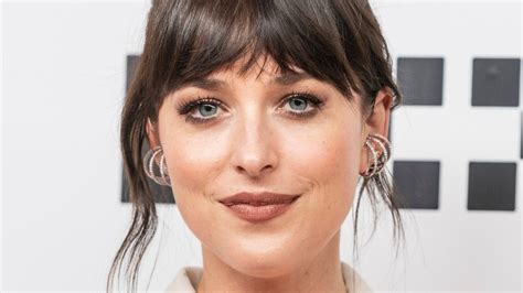 Women with Bangs: A Guide to the Most Flattering Fringe for Your Face Shape