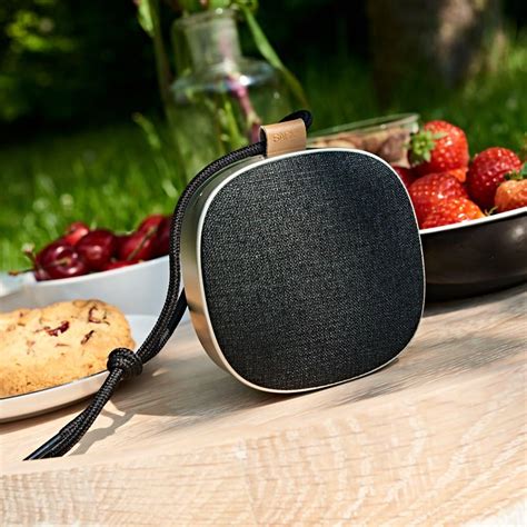 Woofit Sack Portable Bluetooth Speaker Reader