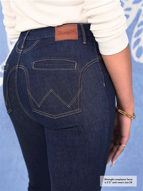 Wrangler Women's Jeans: Empowering Modern Cowgirls with Style and Functionality