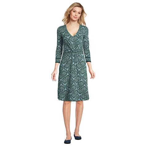 Wrap Dresses for Petites: A Guide to Finding the Perfect Fit