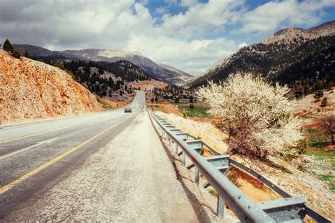 Wyoming Road Conditions: A Comprehensive Guide to Navigating the Cowboy State