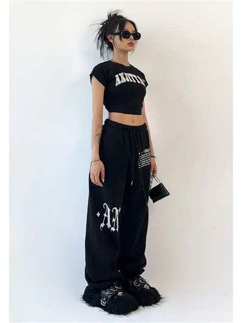 Y2K sweatpants