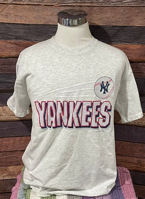 Yankees T-Shirt Vintage: A Timeless Classic