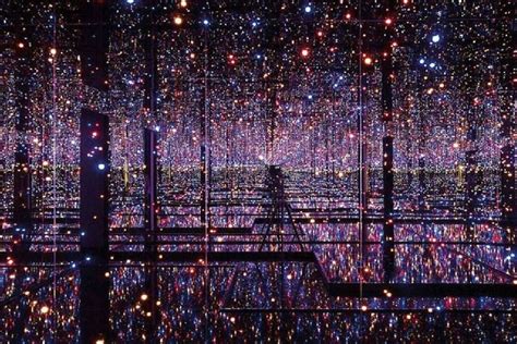 Yayoi Kusama: Infinity Mirrors