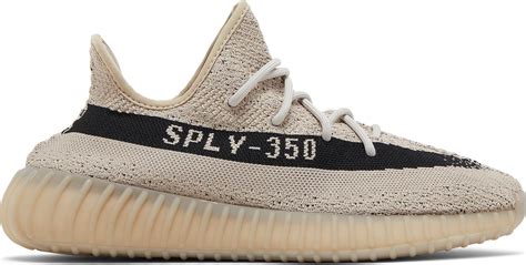 Yeezy Shoes: A Collector's Paradise on GOAT