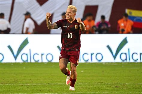 Yeferson Soteldo: El Mago Venezolano Iluminando los Campos de Fútbol