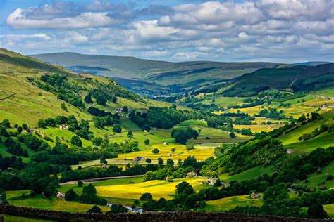 Yorkshire Dales: 10,000+ Reasons to Visit England's Breathtaking Landscape