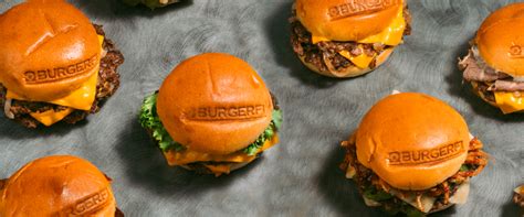 Your Ultimate Guide to the 30 Best Burgers Near You