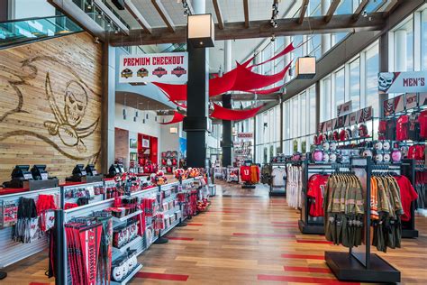 Your Ultimate Guide to the Tampa Bay Buccaneers Team Store