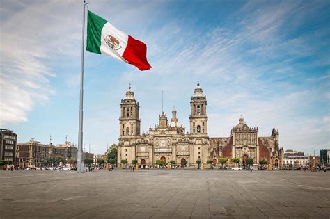 Zócalo, Mexico City: A 500-Year-Old Heart of Mexican History