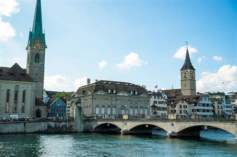 Zürich: A Comprehensive Guide to Explore the City of Elegance