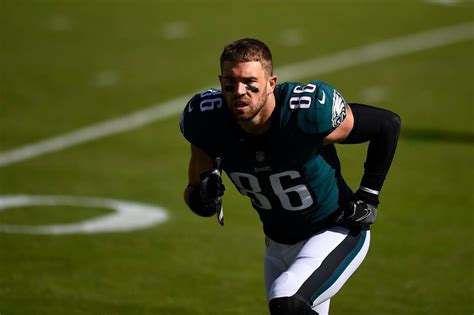 Zach Ertz: A Clutch Tight End with Unwavering Determination