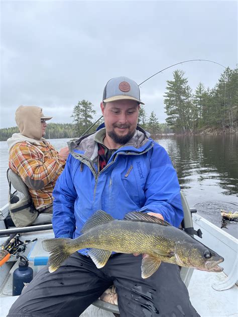 a boundary waters fishing guide Reader