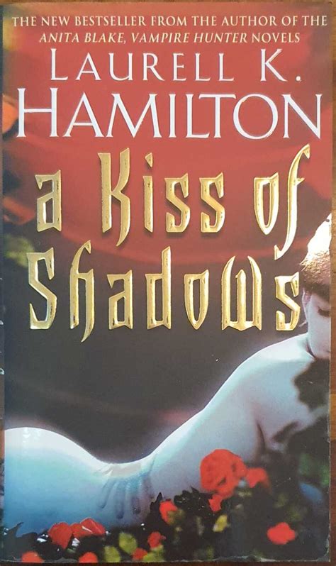 a kiss of shadows a merry gentry novel book 1 PDF
