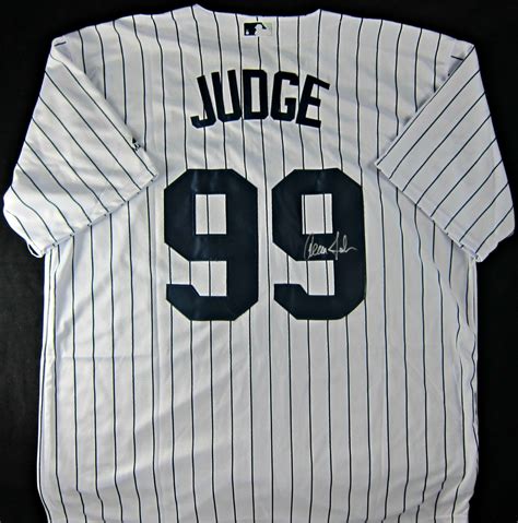 aaron judge signed jersey