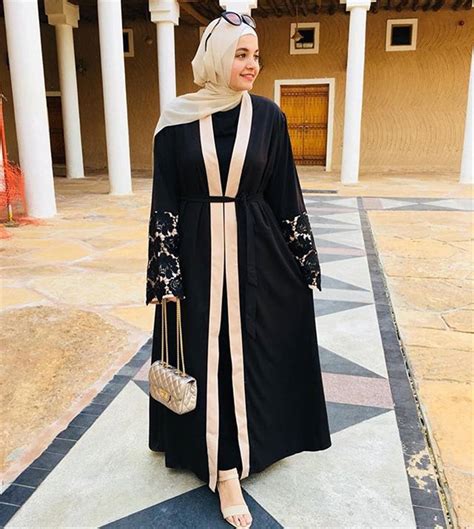 abaya and dress