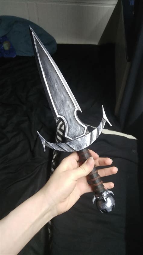 accidentally sold mehrunes dagger cant find it