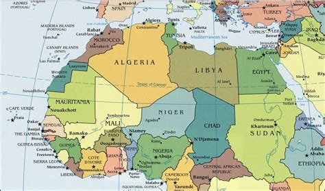 achter de hoge atlas zwervend in het grensgebied van de sahara Kindle Editon