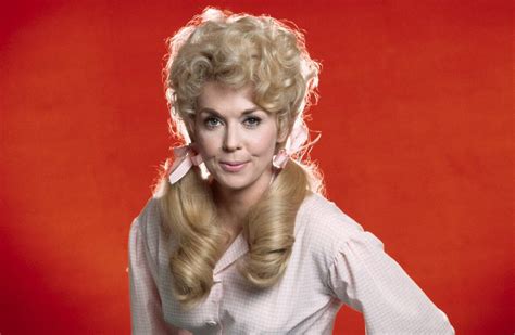 actress donna douglas net worth