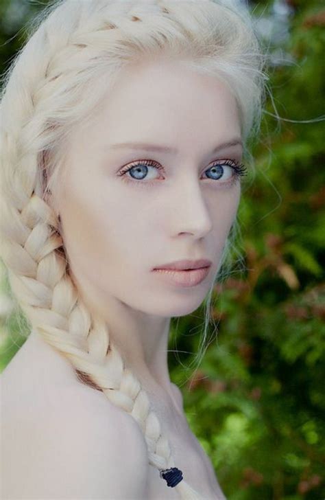 actress really pale skin white blond hair female