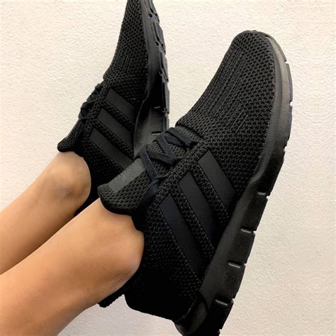 adidas shoes all black