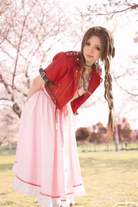 aerith ff7 cosplay