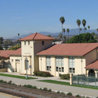 airports near pomona ca