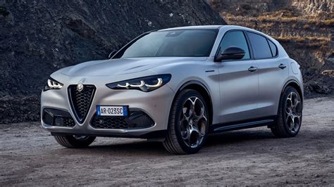 alfa romeo stelvio reviews