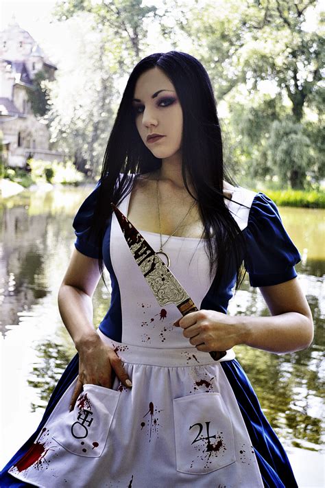 alice madness cosplay