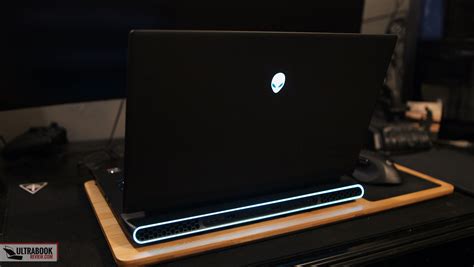 alienware r15 ryzen edition keyboard not lighting up