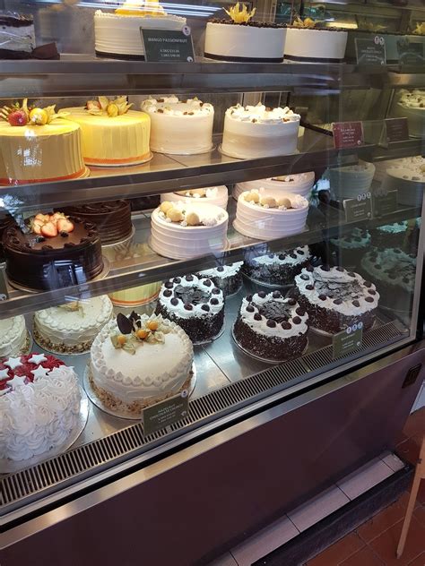 ang mo kio hub cake shop