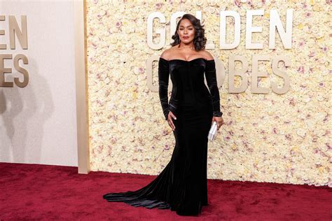 angela bassett golden globes 2024