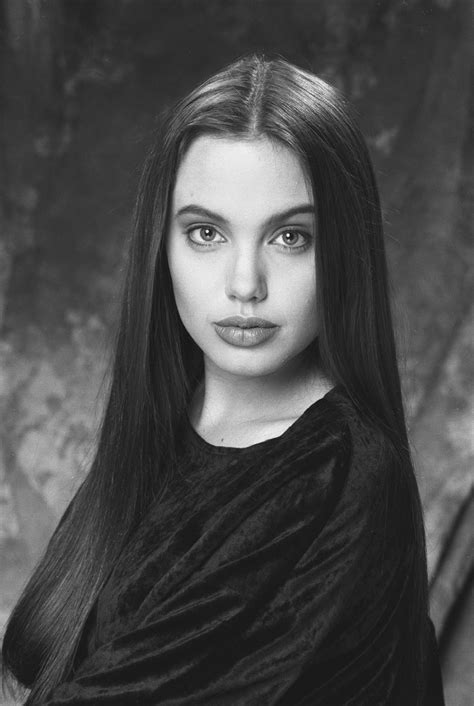 angelina jolie young pictures