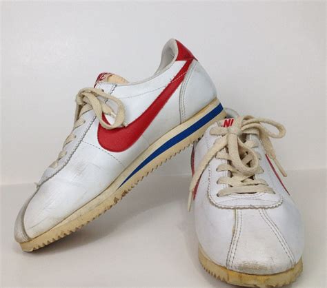 antique nike shoes